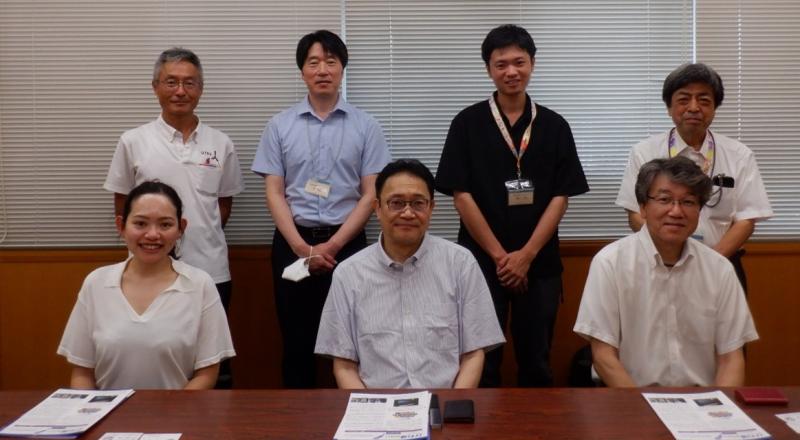 ILECからの訪問団との記念集合写真