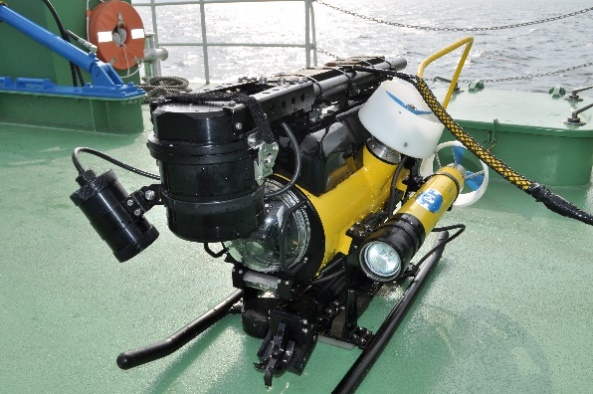 有策型水中ロボット（ROV）